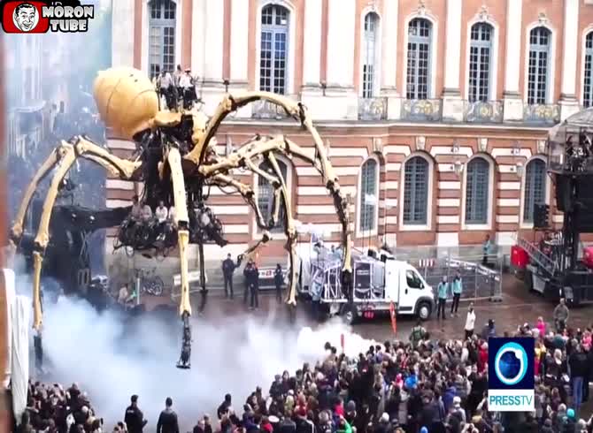 Video :Large machineries in Toulouse's spotlight